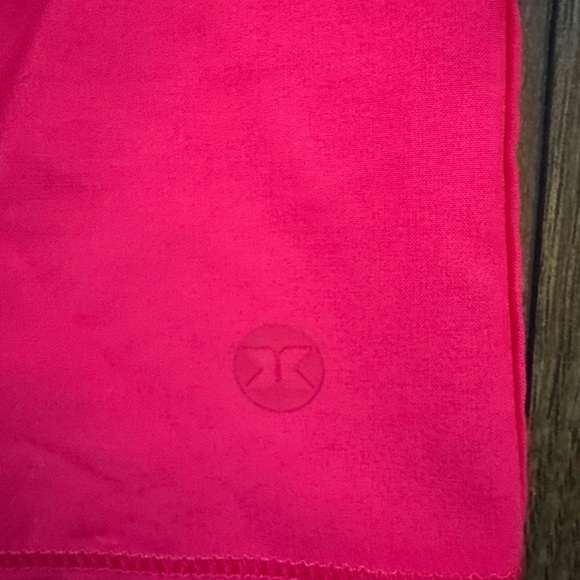 RBX Vibrant Pink Women's Crop Athletic Top - Picture 3 of 4